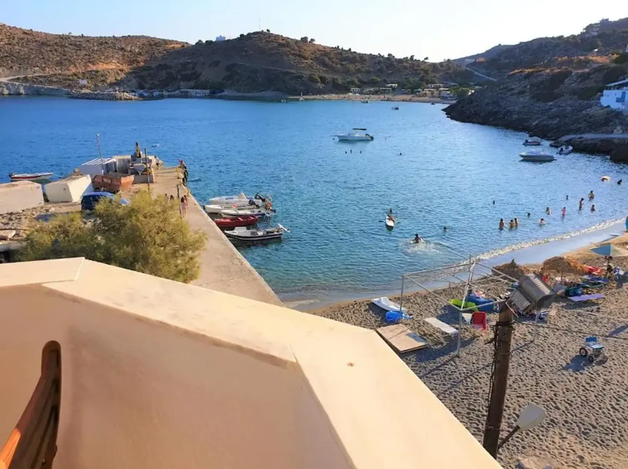 Ο κόλπος των Καλών Λιμένων από ψηλά